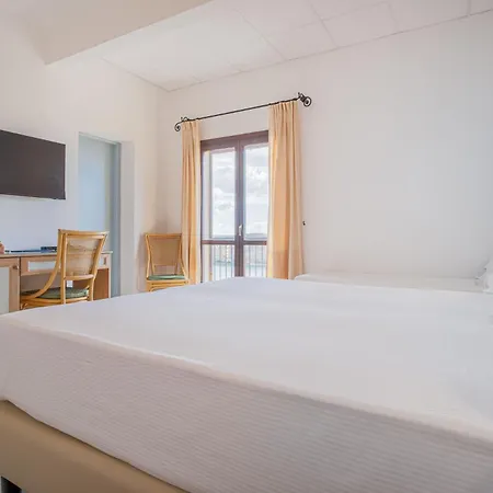 La Baja 4* Santa Caterina Di Pittinuri (Sardinia)