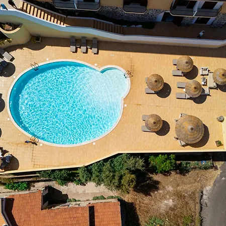 Hotell Felix - La Baja Santa Caterina Di Pittinuri (Sardinia)