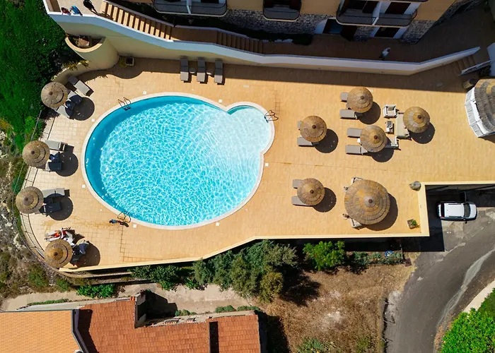 Szálloda Felix - La Baja Santa Caterina Di Pittinuri (Sardinia)